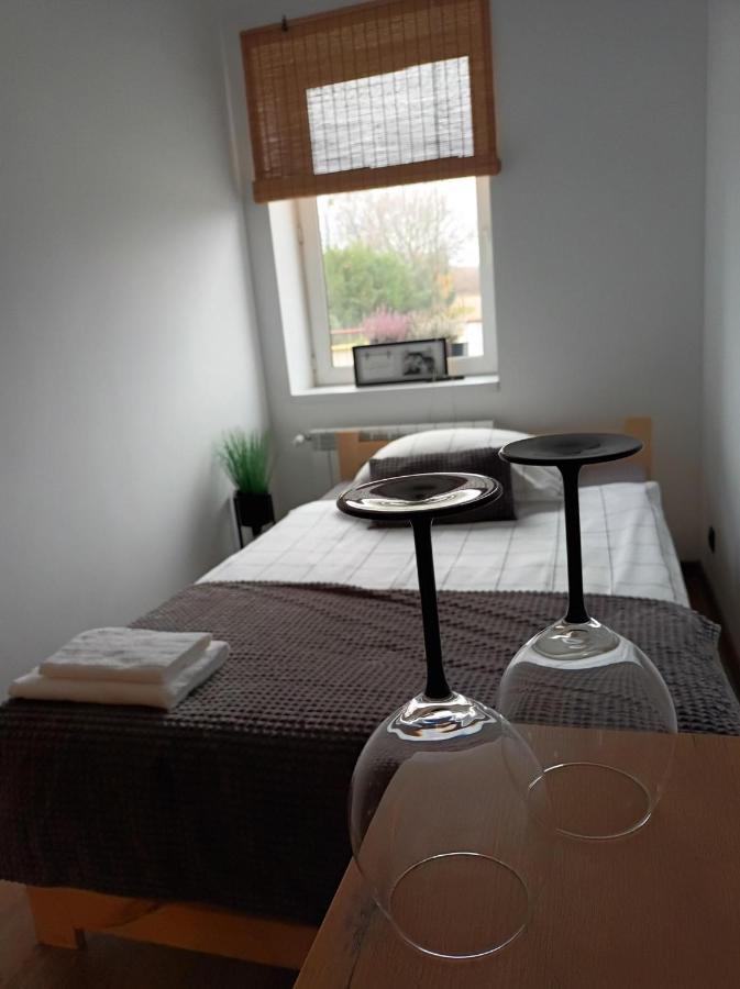Apartament Numer 1, Dwie Sypialnie Dwa Lozka Orzysz Exterior photo